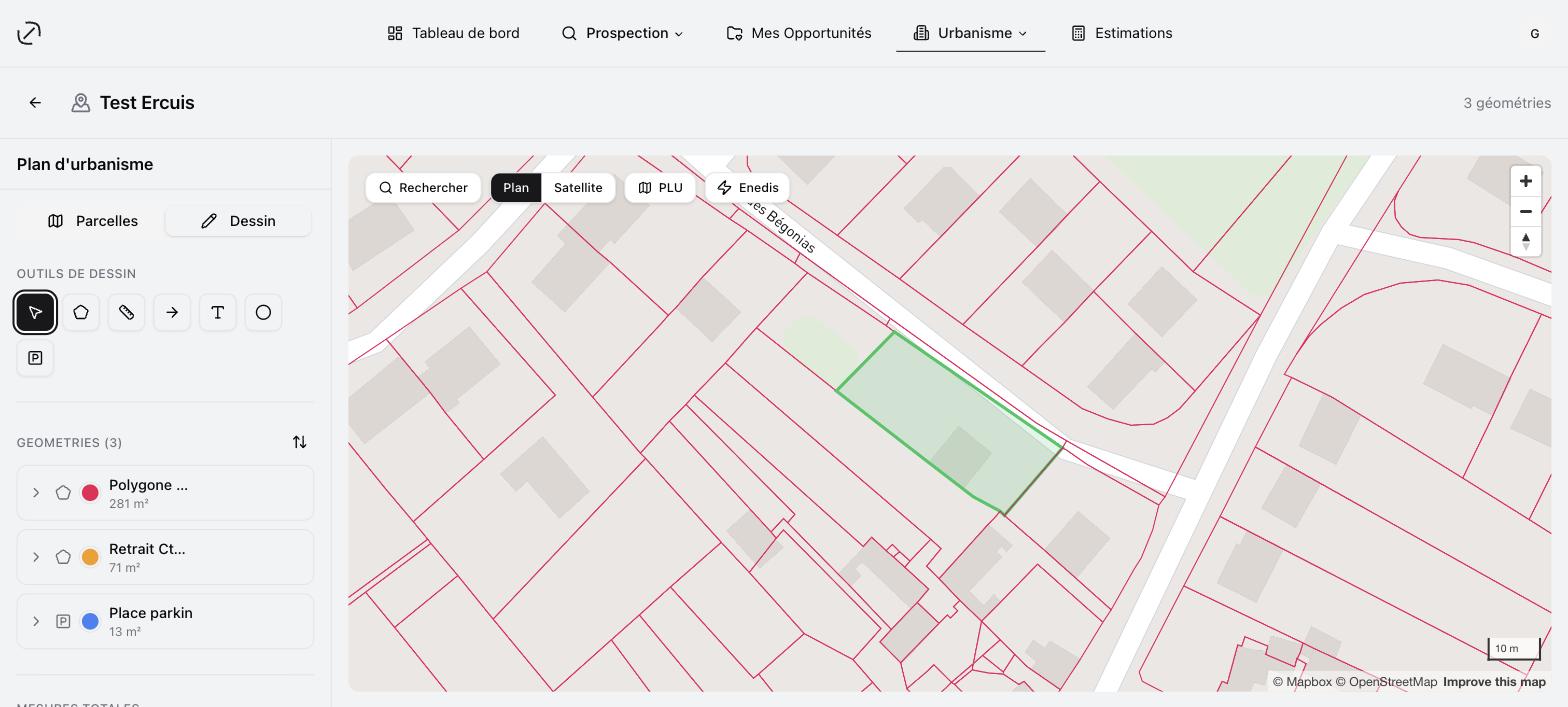 L'éditeur de plan : les outils de dessin à gauche, la liste des géométries et leurs surfaces